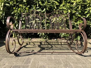 Prachtige vol smeedijzeren schommelbank- classic brown, echt een eye-catcher!!