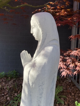 Mother Mary / Mother Mary, large full stone statue.