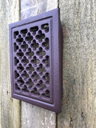 1 hot air / ventilation grille for fireplace, rectangular, cast iron brown