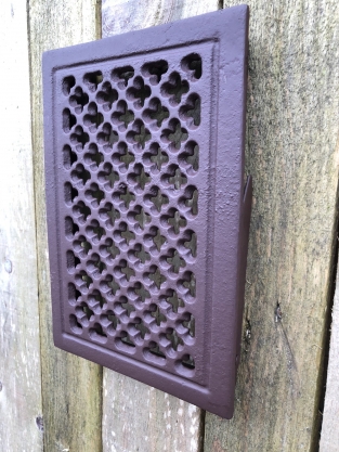 1 hot air / ventilation grille for fireplace, rectangular, cast iron brown