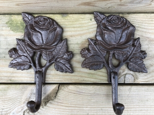 Set of coat hooks with a rose, coat rack in cast iron, antique, brown