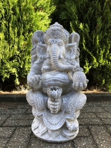 Statue Ganesha 1 - der Gott der Weisheit, des Wohlstandes und des Glücks - Massivstein