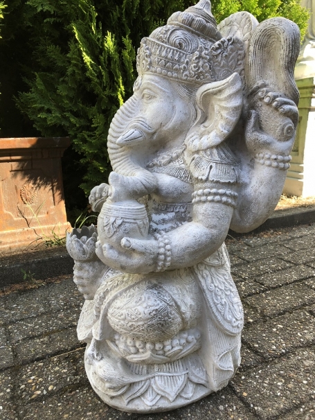 Beeld Ganesha 1 - de God van de Wijsheid, Welvaart en Geluk - Vol Steen