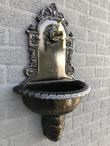 Wall fountain - black - alu with brass faucet - sink