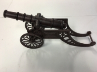 Schöne dekorative Kanone, Gusseisen braun