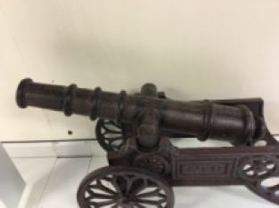 Cannon - Decorative - Cast iron - Brown