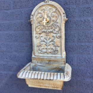 Wall fountain, sink cast iron green-rust.