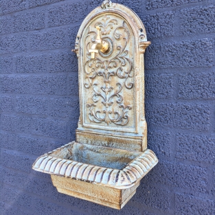 Wall fountain, sink cast iron green-rust.