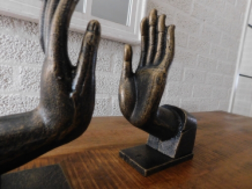 Set of 2 ''Hands'' as bookends - cast iron