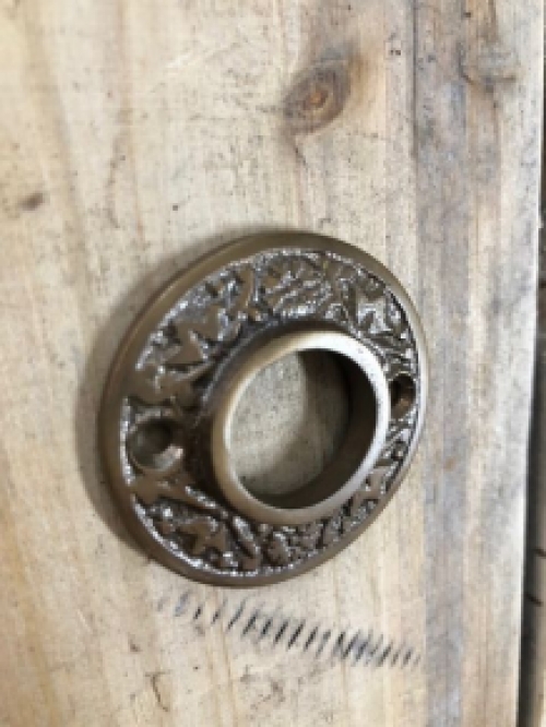 Decorative rosette - patinated brass - for door handle or knob