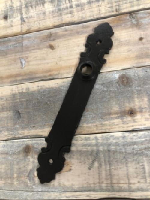 1 long door plate iron 