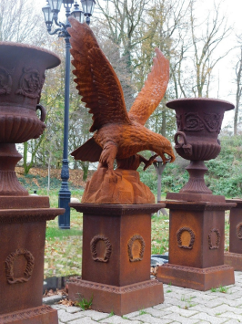 Einmalig: Adler XL – 113 cm – Gusseisen – Gartenfigur