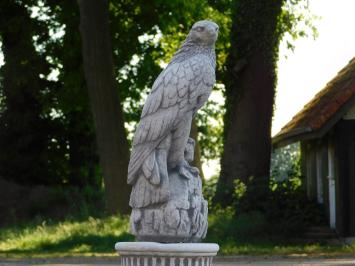 Eagle on Round Pedestal - 83 cm - Stone