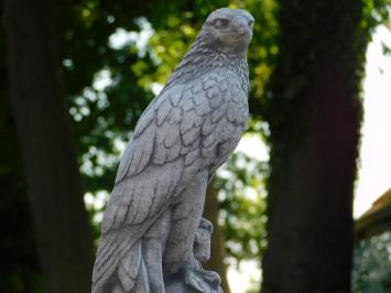 Eagle on Round Pedestal - 83 cm - Stone