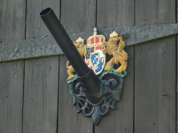Fahnenständer mit königlichem Logo – Gusseisen mit Pulverbeschichtung