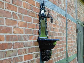 Antiker restaurierter Wandbrunnen - Schwarz - Alu - Detailliert