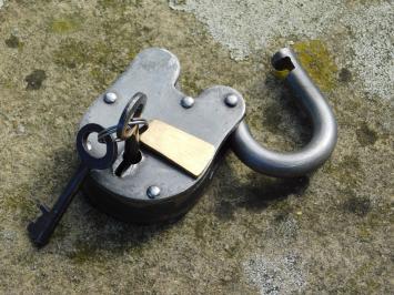 Authentiek Middeleeuws Hangslot – Vintage Stijl – Inclusief 2 Sleutels