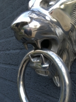 Hefty aluminum impression full lion head, door knocker, towel holder, .... fantastic decoration