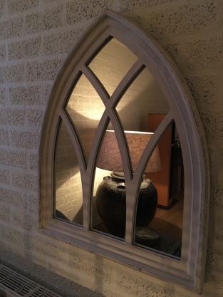 1 Mirror window with wooden frame in white wash