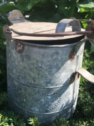 Water jug, Vienne, zinc