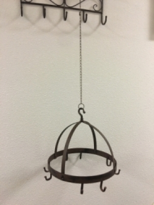 Cup Hanger - iron wreath with 8 hooks