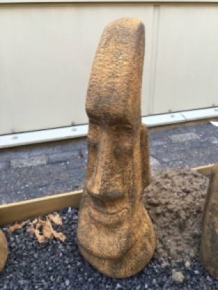 MOAI, groot stenen beeld, Paaseilanden!!