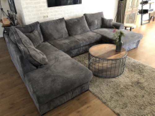 Beautiful hefty new rib fabric U-lounge corner sofa model, in multiple colors. Standcolor is Taupe