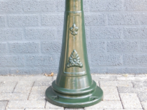 Classical lantern 'Barcelona' - outdoor lamp with ceramic socket and glass, alu green, 275cm