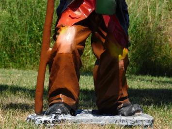 Sculpture of an Old Man with a Walking Stick and a Flask – 90 cm - Polystone
