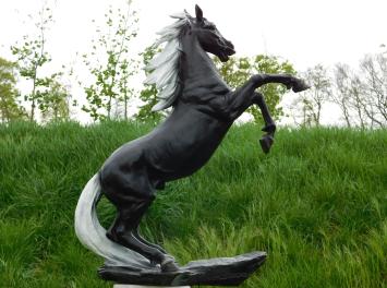 Statue Tänzelndes Pferd - 90 cm - Polystone