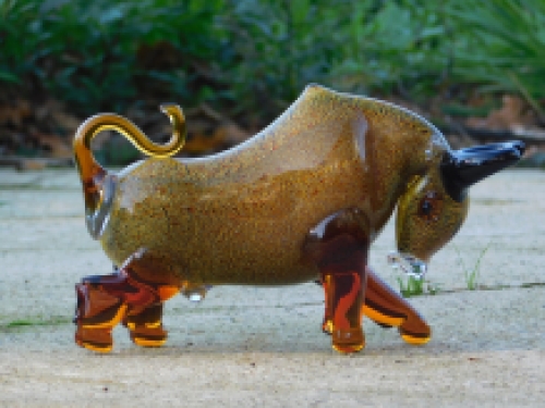 Statue Bull - komplett aus Glas gefertigt