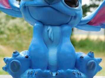 Stitch Sculpture – 28 x 33 cm – Polystone