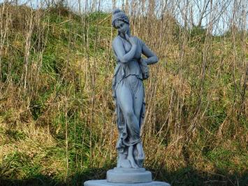 Statue Frau auf Sockel - 105 cm - Massivstein