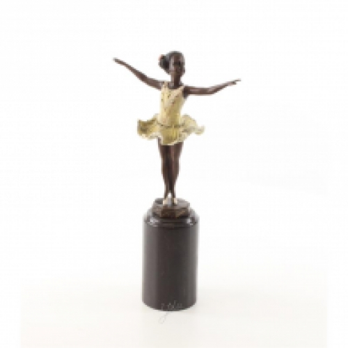 Een bronzen beeld/sculptuur van een ballerina
