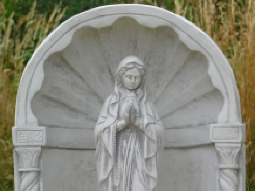 Prayer chapel with Virgin Mary - made entirely of stone - weatherproof