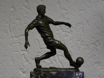 Beeld Voetballer van Brons - op voet van Marmer