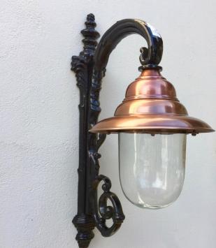 Wandlampe Jahrhundertalte Lampe mit Kupferlampenschirm Außenlampe