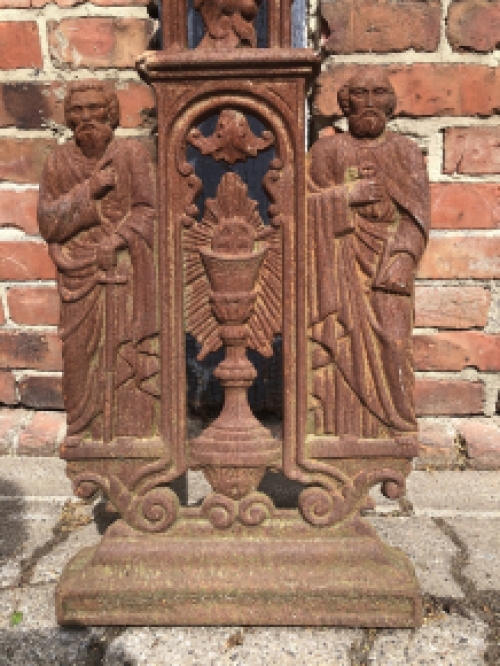 Beautiful unique grave cross, cast iron.