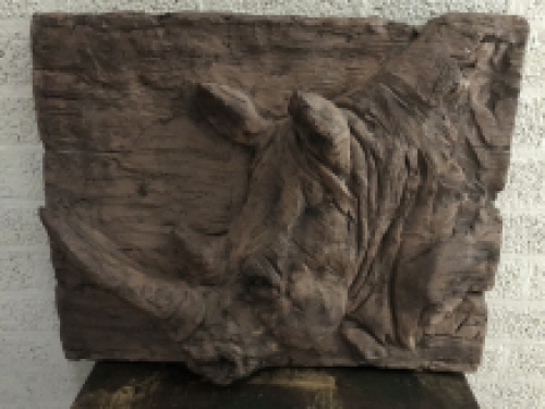 Wall ornament wood look with 3D image of a rhino, polystone-wood.