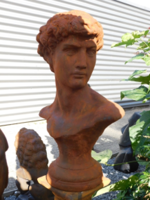 Skulptur David auf Sockel, massivem Stein Oxid, schön!