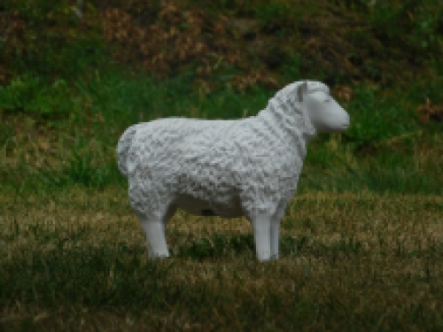 Dekoratives Lamm - weiß - Polystone
