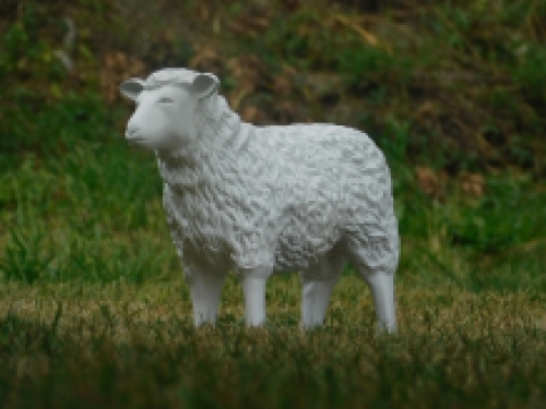 Dekoratives Lamm - weiß - Polystone