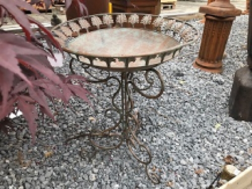 A great decoration piece for your garden, birdbath, made of metal