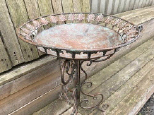 A great decoration piece for your garden, birdbath, made of metal