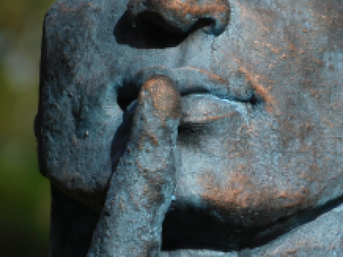 Statue the Whisperer - Polystone - Blue with Bronze