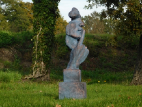 Statue the Whisperer - Polystone - Blue with Bronze