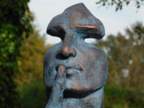 Statue the Whisperer - Polystone - Blue with Bronze