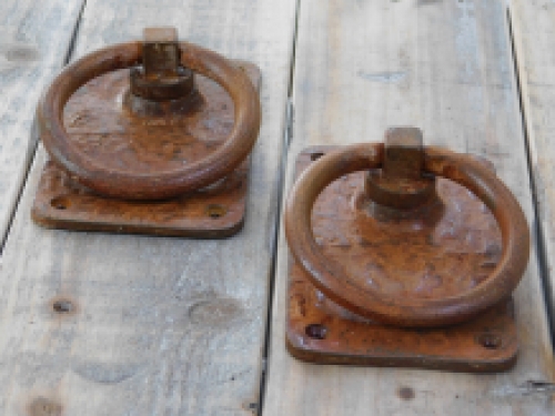 Rustic large rust colored rings as a door shutter/gate shutter set, beautifully nostalgic.