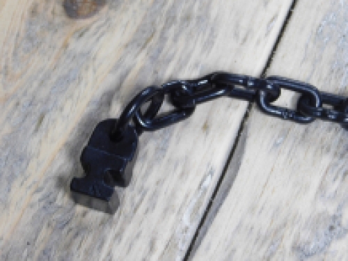 Door chain security chain, anti-intrusion wrought iron - black.