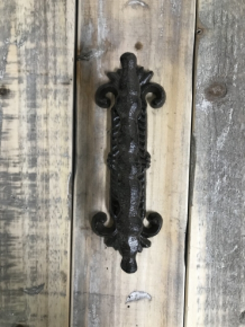 Tür - Griff, verzierter Eisengriff, Ziehgriff, antike Optik